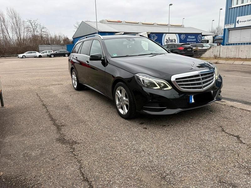 Gebraucht Mercedes E350 258 PS (189 kW) 2013 Schwarz Kombi