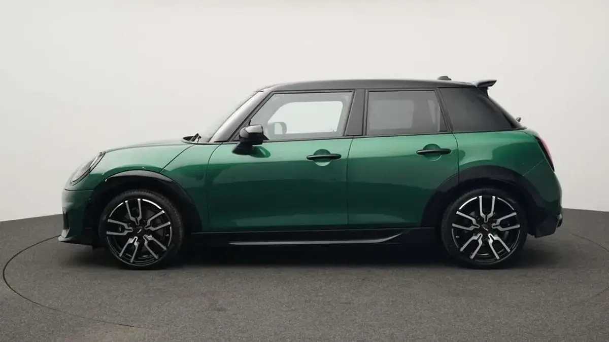 Gebraucht Mini John Cooper Works 156 PS (114 kW) 2025 Grün Kleinwagen