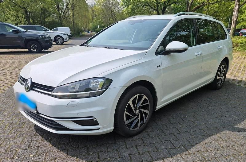 Gebraucht VW Golf VII 116 PS (85 kW) 2019 Weiß Kombi