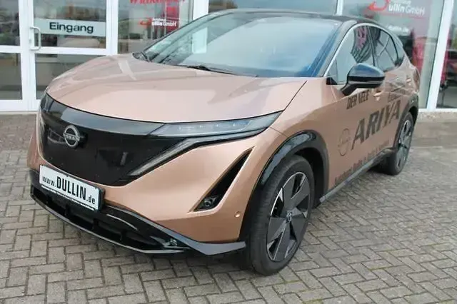 Gebraucht Nissan Ariya Evolve 177 kW (242 PS) 2022 Reddish brown / black SUV