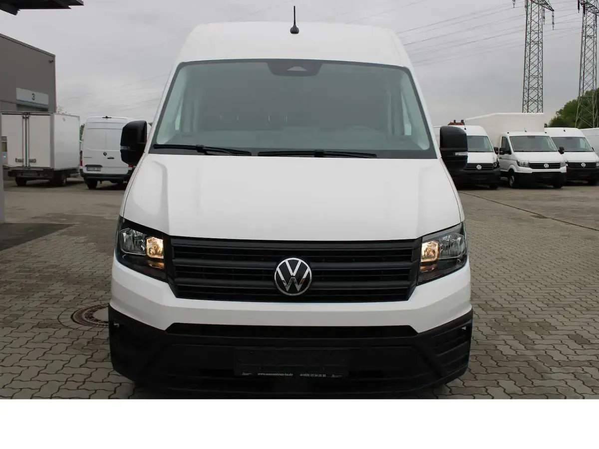 Gebraucht VW Crafter 140 PS (102 kW) 2025 Weiß Van