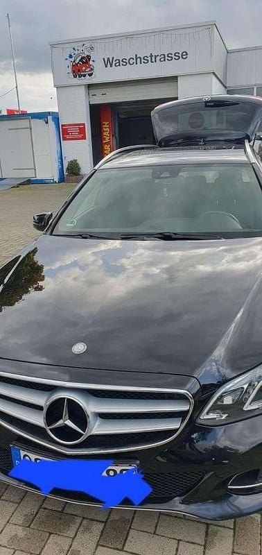 Gebraucht Mercedes E200 184 PS (135 kW) 2015 Schwarz Kombi
