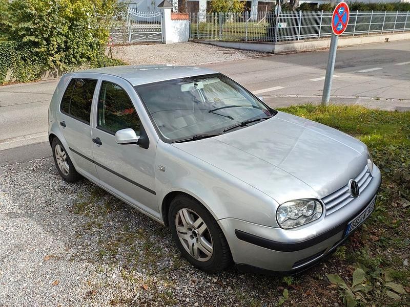 Gebraucht VW Golf IV Basis 131 PS (96 kW) 2003 Silber Limousine
