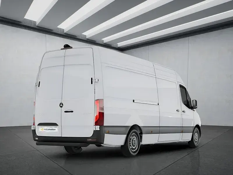 Gebraucht Mercedes Sprinter 170 PS (125 kW) 2025 Weiß Van