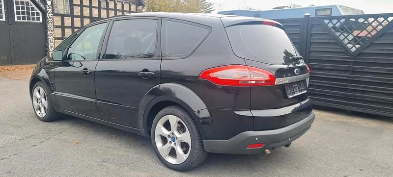 Gebraucht Ford S-MAX S 140 PS (102 kW) 2011 Schwarz Van / Kleinbus
