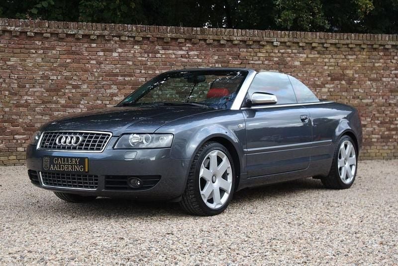 Grau Gebraucht 2004 Audi S4 Cabriolet Cabrio | 29.950 € - Bild 1/4