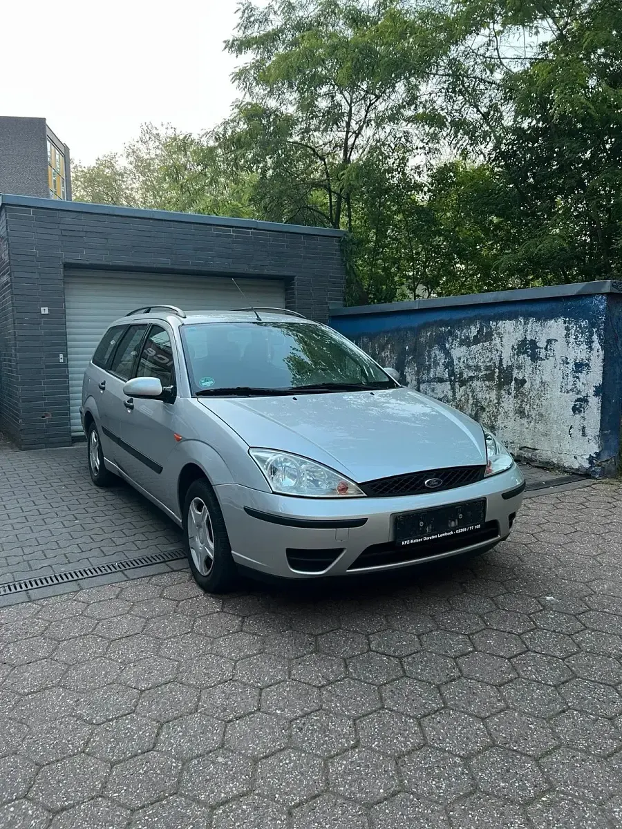 Gebraucht Ford Focus 101 PS (74 kW) 2003 Silber Kombi