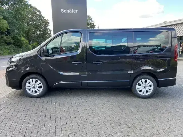 Gebraucht Nissan Primastar Tekna 170 PS (125 kW) 2025 Schwarz Van / Kleinbus