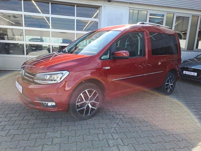 Gebraucht VW Caddy Highline 131 PS (96 kW) 2019 Rot Van / Kleinbus