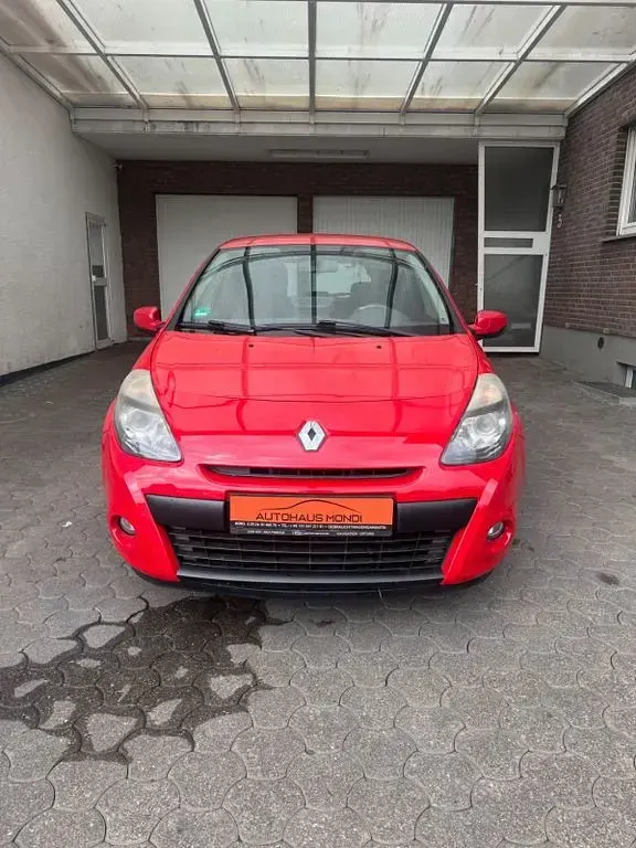 Gebraucht Renault Clio III Dynamique 75 PS (55 kW) 2009 Rot Kleinwagen