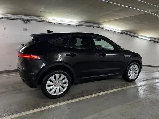 Second-hand Jaguar E-Pace SE 249 CP (183 kW) 2018 Negru SUV