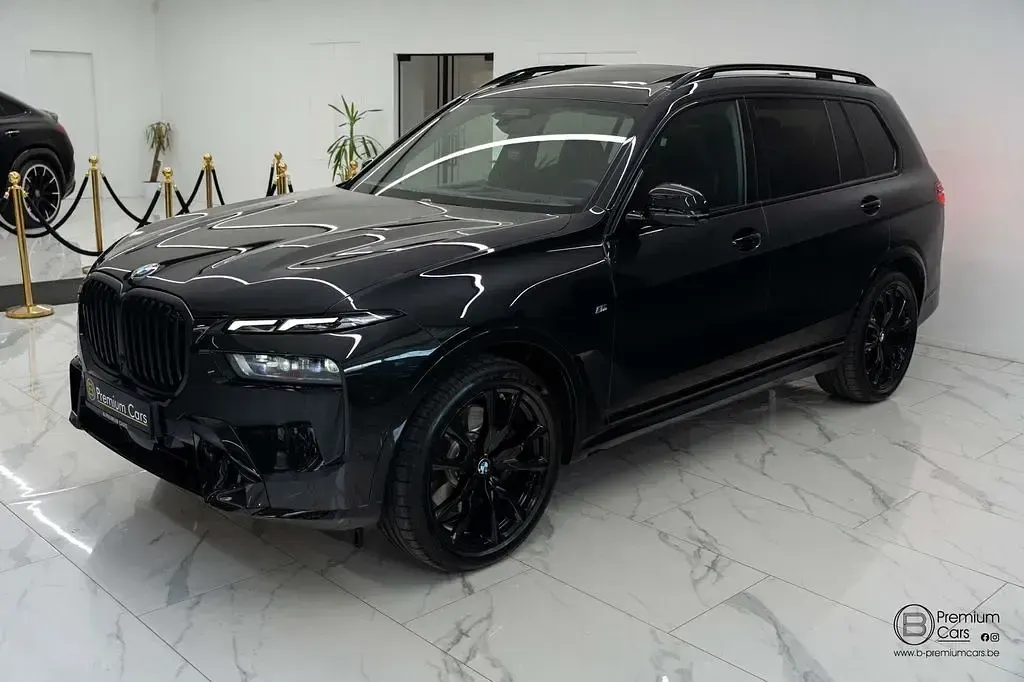 Gebraucht BMW X7 M Sport 381 PS (280 kW) 2026 Schwarz SUV