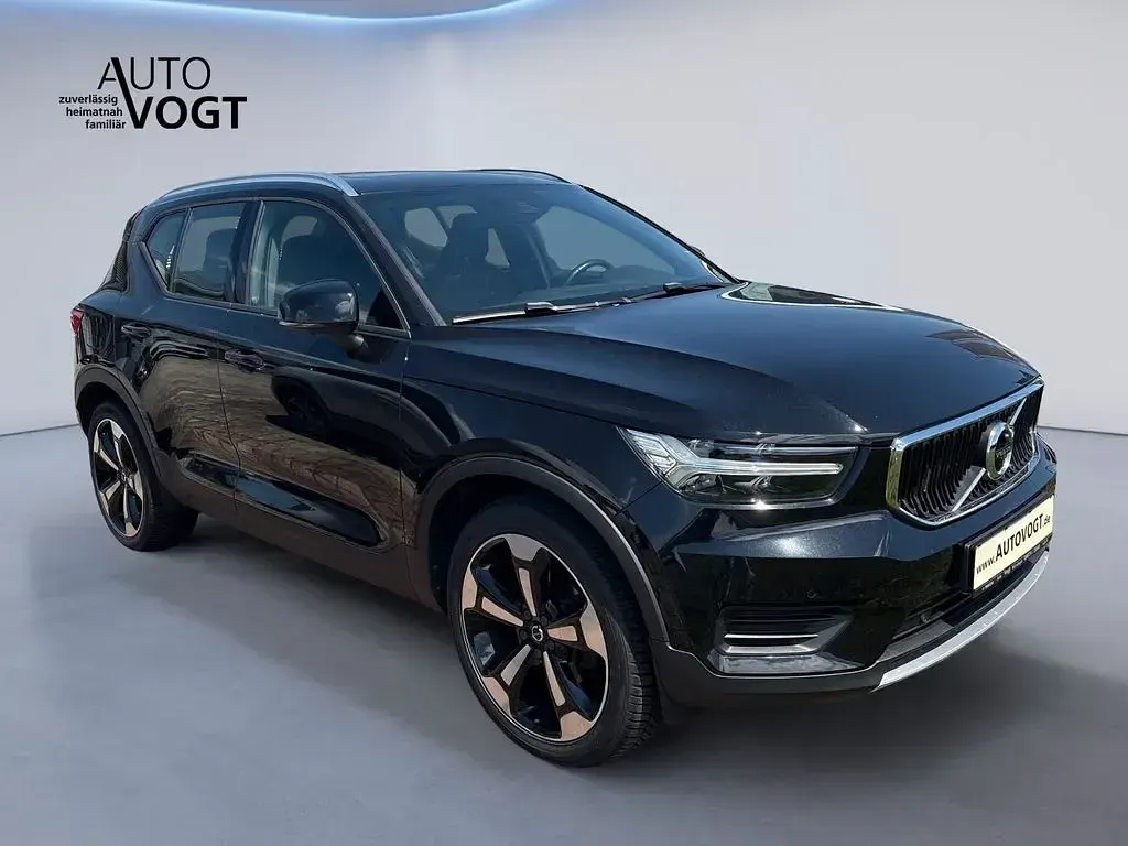Gebraucht Volvo XC40 Momentum 190 PS (139 kW) 2019 Schwarz SUV