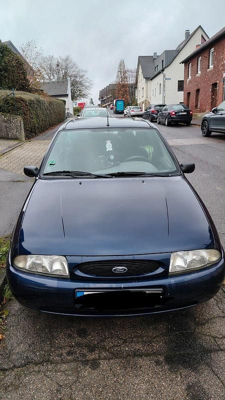 Blau Gebraucht 1999 Ford Fiesta Style Kleinwagen | 750 € (Guter Preis) - Bild 1/4