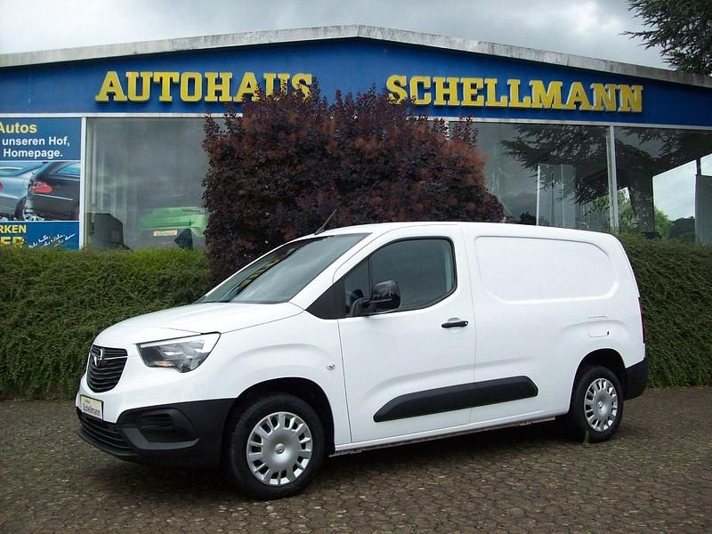 Weiß Gebraucht 2022 Opel Combo Van / Kleinbus | 14.970 € (Fairer Preis) - Bild 1/4