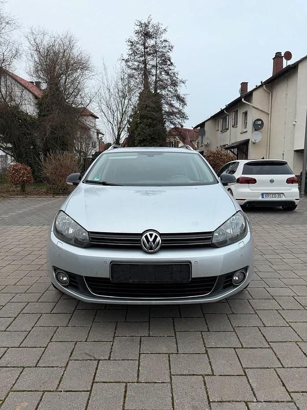 Silber Gebraucht 2012 VW Golf VII Kombi | 4.999 € (Superpreis) - Bild 1/4