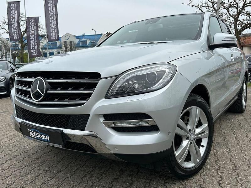 Gebraucht Mercedes ML350 258 PS (189 kW) 2012 Silber SUV