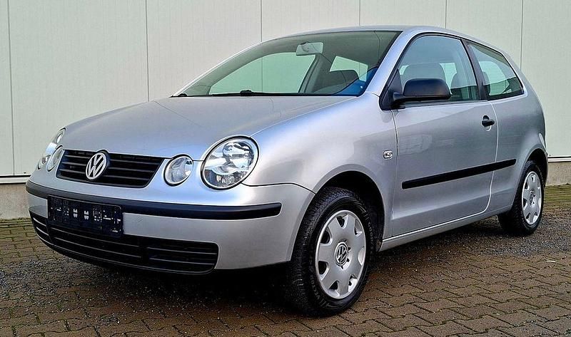 Gebraucht VW Polo 64 PS (47 kW) 2003 Silber Limousine
