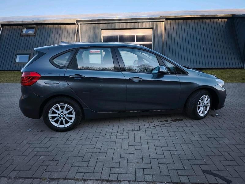 Gebraucht BMW 216 Active Tourer 116 PS (85 kW) 2015 Van / Kleinbus
