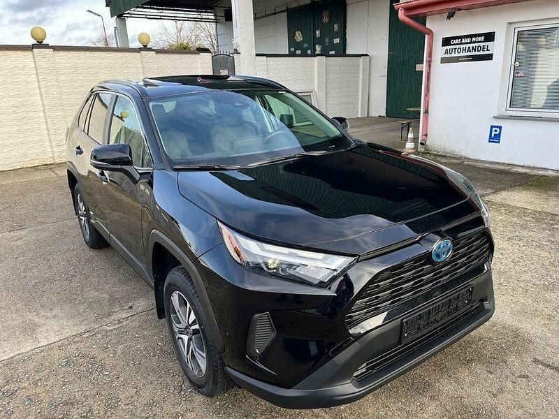 Schwarz Gebraucht 2024 Toyota RAV4 Hybrid SUV | 35.900 € (Superpreis) - Bild 1/4