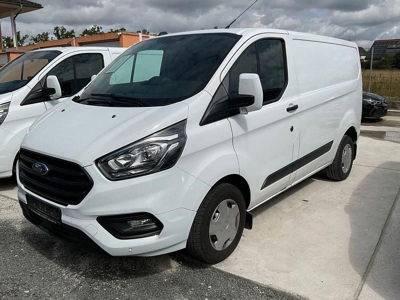Weiß Gebraucht 2021 Ford Transit Custom Trend Limousine | 20.990 € (Guter Preis) - Bild 1/4