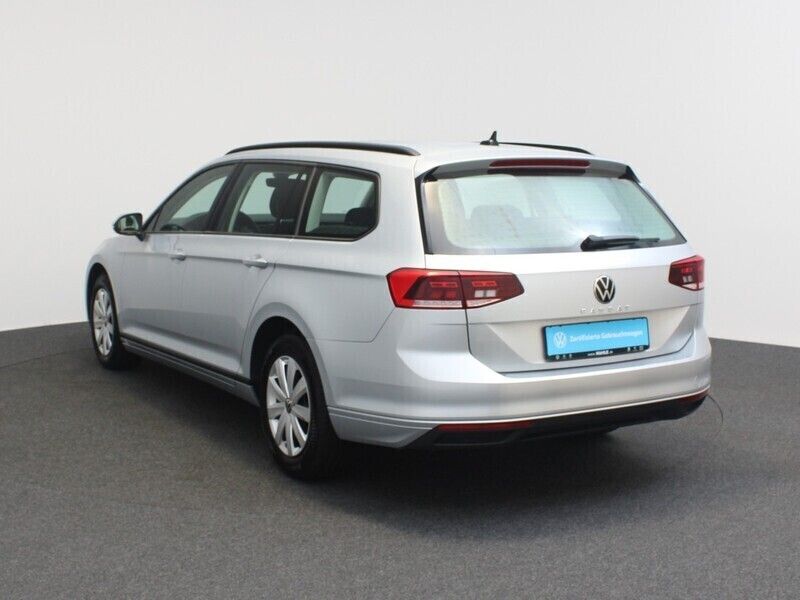 Gebraucht VW Passat Conceptline 150 PS (110 kW) 2022 Silber Kombi