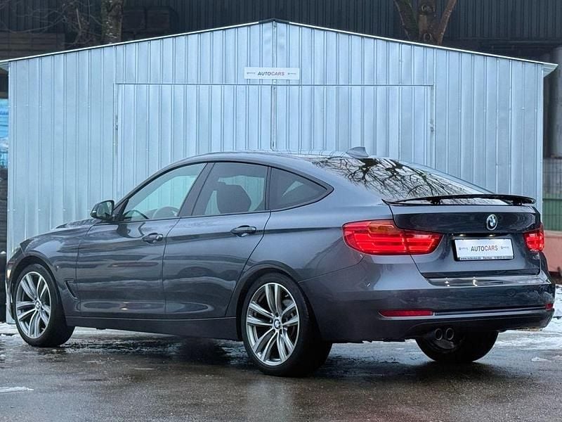 Gebraucht BMW 330 Performance 258 PS (189 kW) 2016 Grau SUV