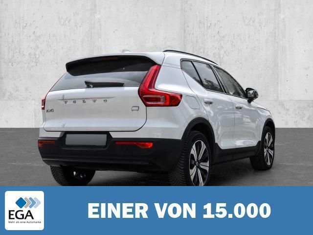 Gebraucht Volvo XC40 Plus 211 PS (155 kW) 2023 Weiß metallic SUV