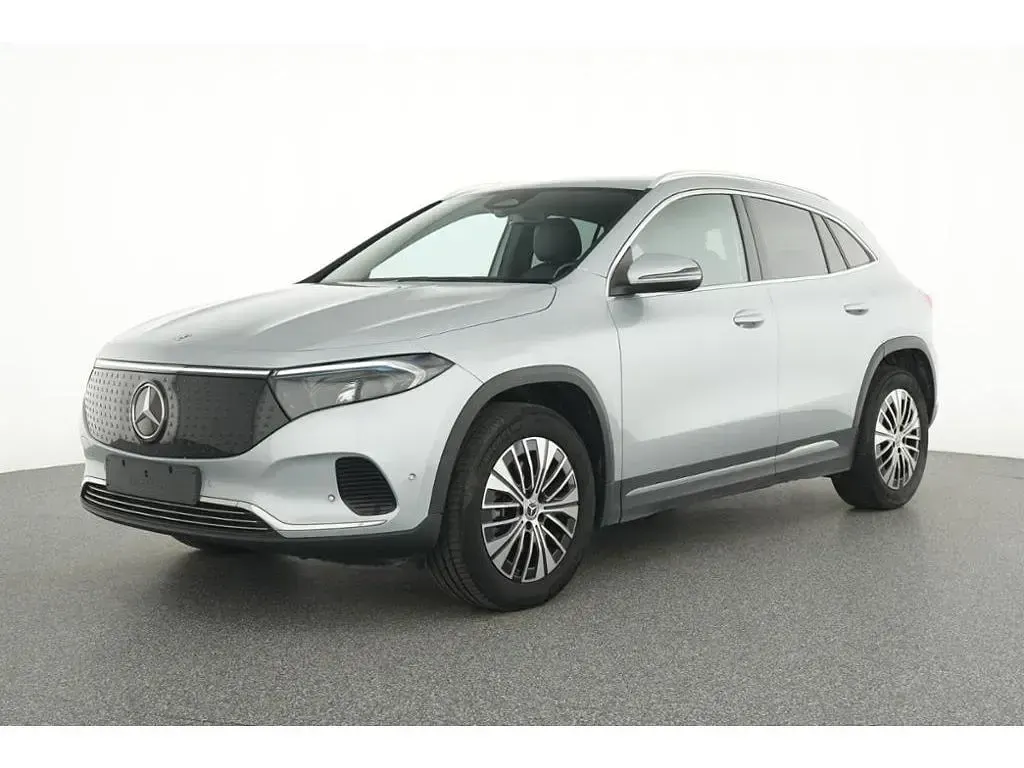 Gebraucht Mercedes EQA250 139 kW (190 PS) 2024 Hightechsilber (metallic) SUV