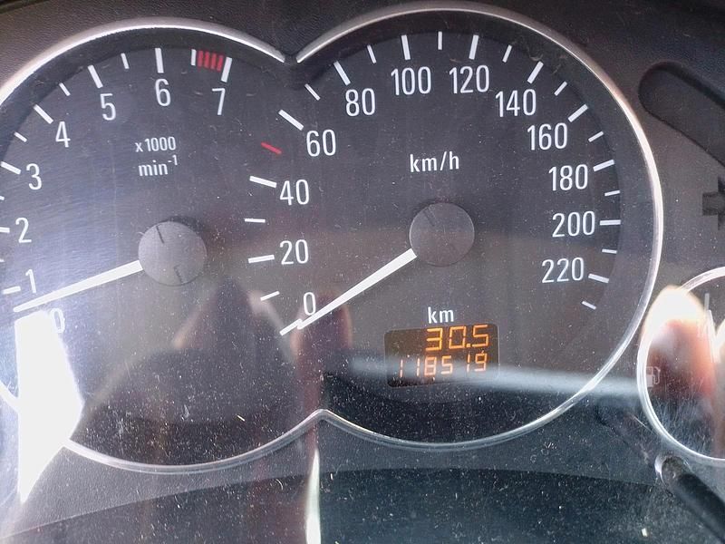 Gebraucht Opel Meriva 125 PS (91 kW) 2003 Silber Van / Kleinbus