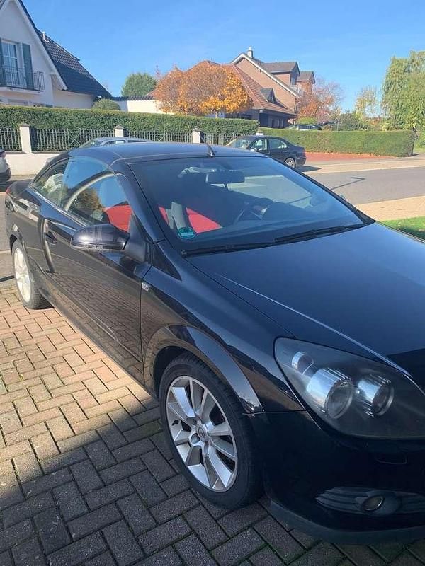 Gebraucht Opel Astra Cabriolet Edition 105 PS (77 kW) 2006 Schwarz Cabrio