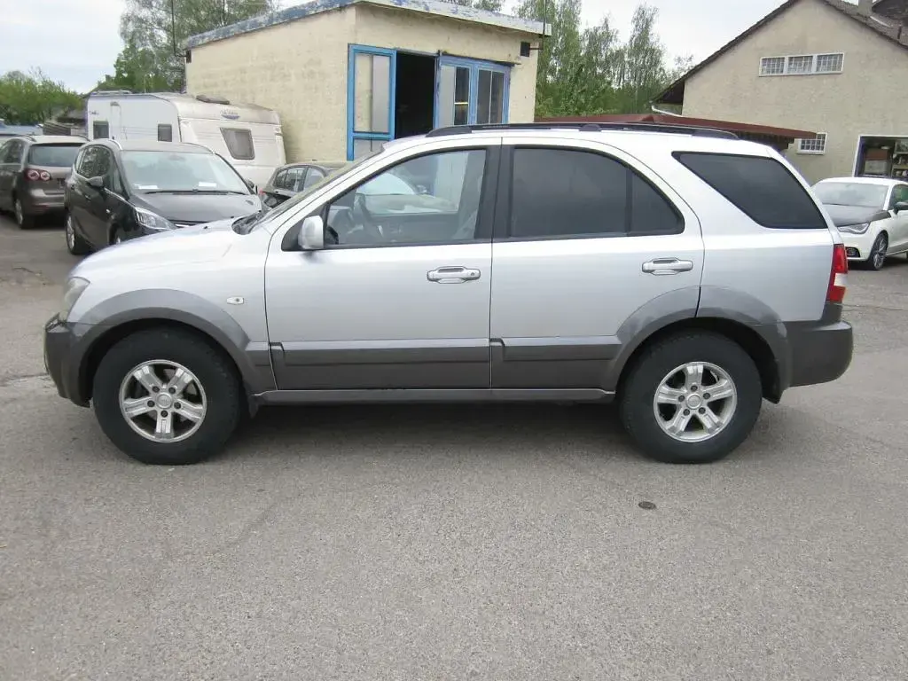 Używany Kia Sorento EX 140 KM (102 kW) 2006 Szary SUV