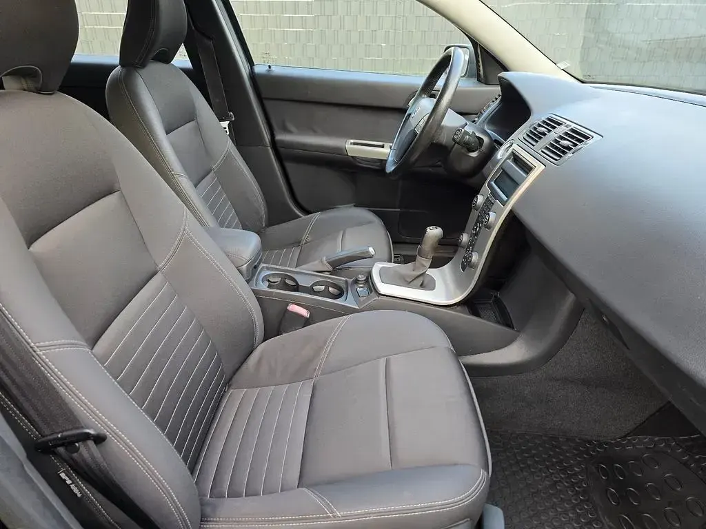 Gebraucht Volvo V50 109 PS (80 kW) 2005 Grau Kombi