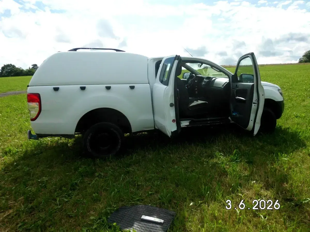 Gebraucht Ford Ranger 150 PS (110 kW) 2012 Weiß Pickup