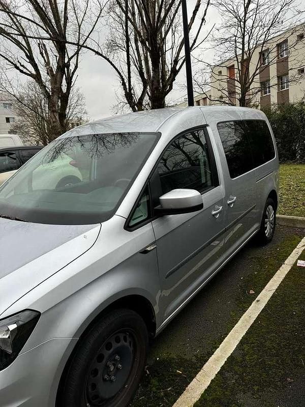 Gebraucht VW Caddy Maxi Trendline 102 PS (75 kW) 2020 Reflexsilber metallic Van / Kleinbus