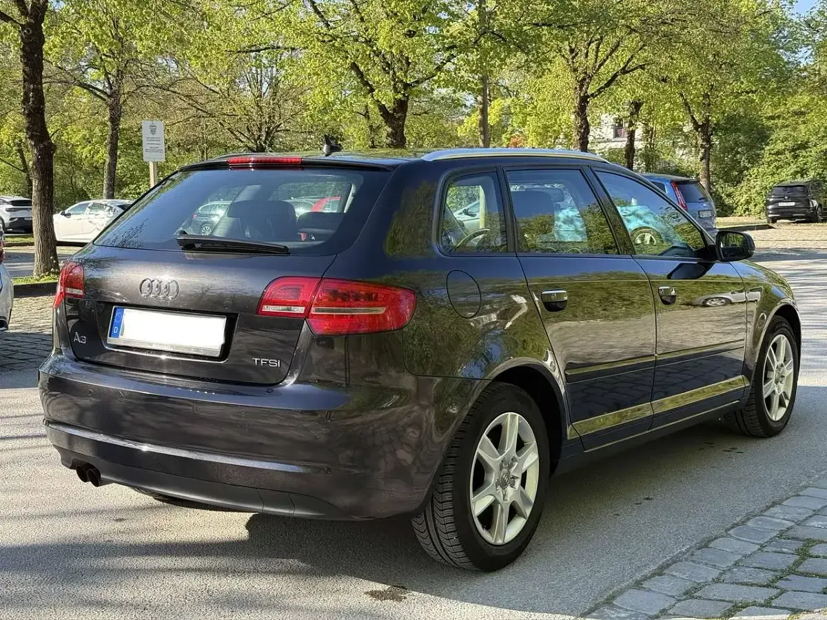 Usata Audi A3 125 CV (91 kW) 2012 Marrone Utilitaria