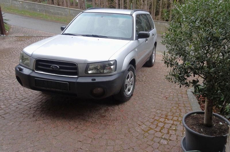 Gebraucht Subaru Forester 125 PS (91 kW) 2004 Silber SUV