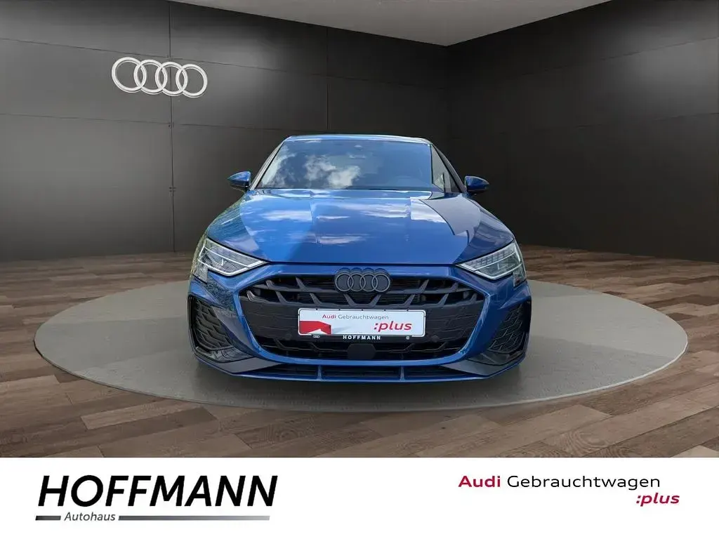 Gebraucht Audi A3 S-Line 150 PS (110 kW) 2025 Ascariblau metallic Limousine