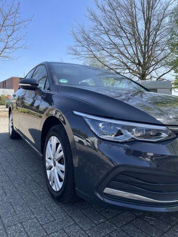 Gebraucht 2020 VW Golf VIII Style Limousine | 18.200 € (Superpreis) - Bild 1/4