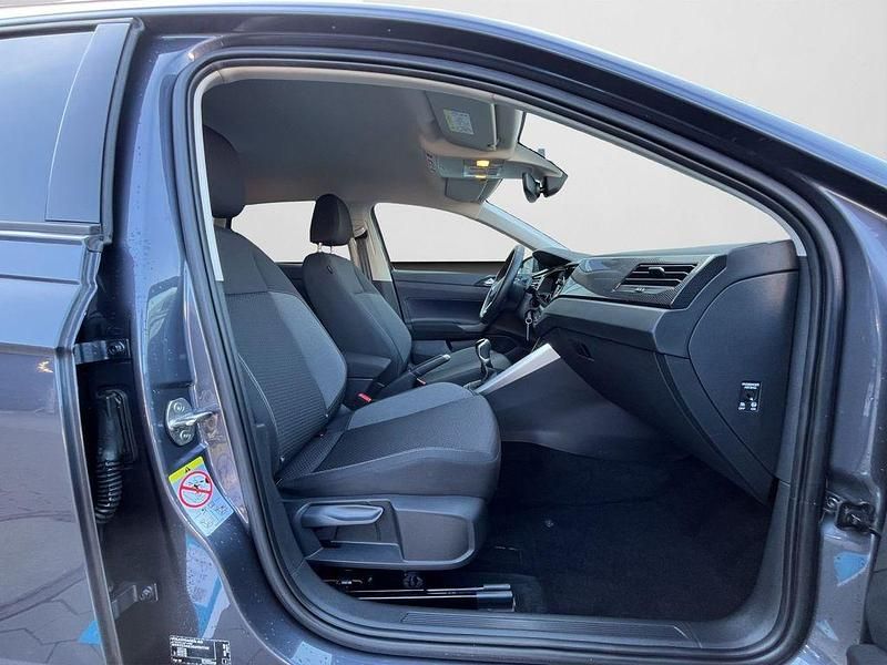 Gebraucht VW Polo Life 95 PS (69 kW) 2025 Rauchgrau metallic (metallic) Kleinwagen