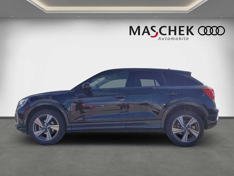 Gebraucht Audi Q2 Advanced Plus 116 PS (85 kW) 2024 Mythosschwarz metallic SUV