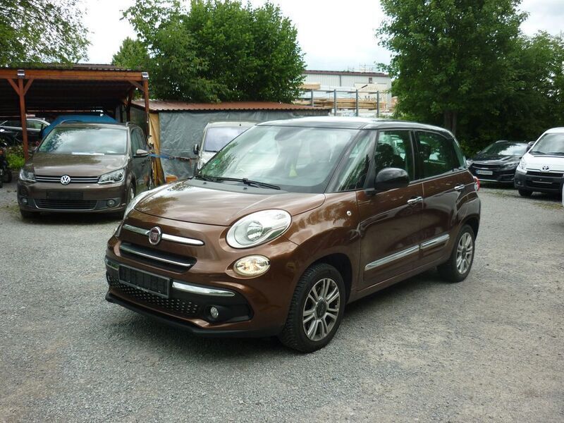 Braun Gebraucht 2018 Fiat 500L Lounge Van / Kleinbus | 11.500 € (Fairer Preis) - Bild 1/4