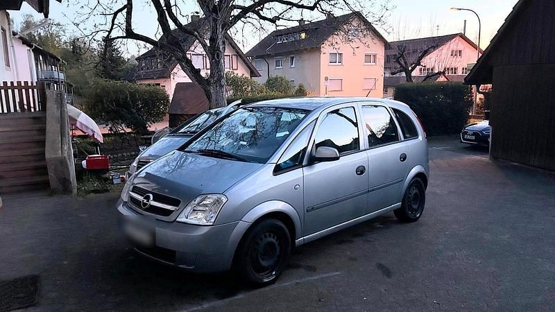 Gebraucht Opel Meriva 74 PS (54 kW) 2004 Silber Van / Kleinbus