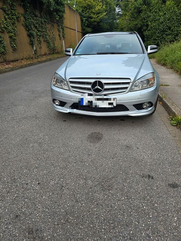 Silber Gebraucht 2007 Mercedes C350 Avantgarde Limousine | 9.999 € (Etwas zu teuer) - Bild 1/4
