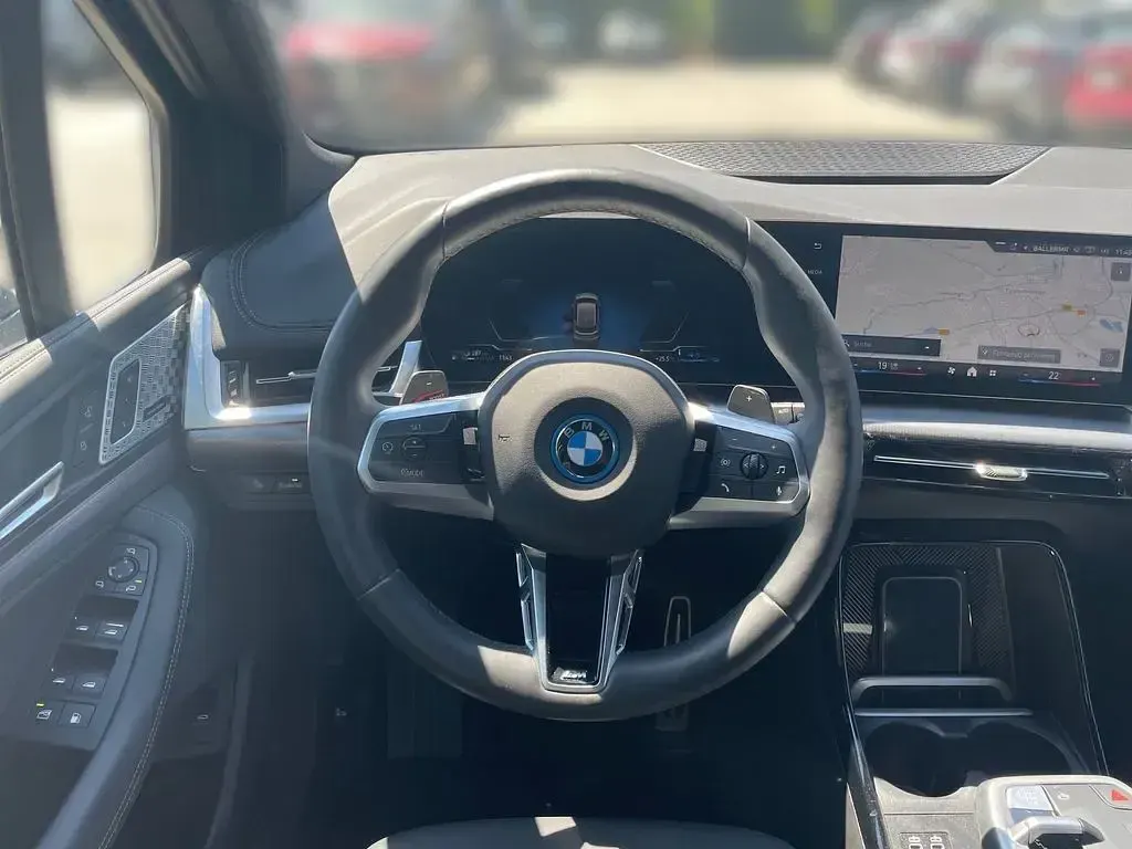 Gebraucht BMW 230e Active Tourer M Sport 326 PS (239 kW) 2025 Grau Van / Kleinbus