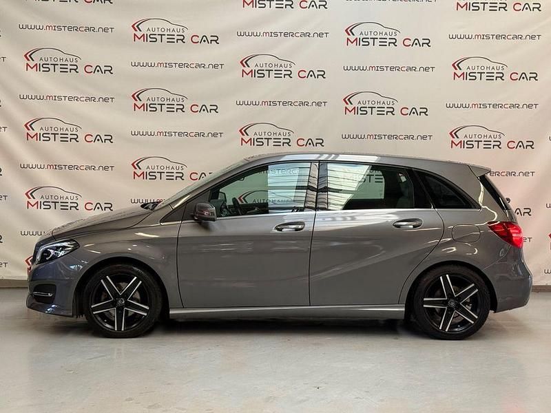 Gebraucht Mercedes B200 156 PS (114 kW) 2015 Grau Van / Kleinbus