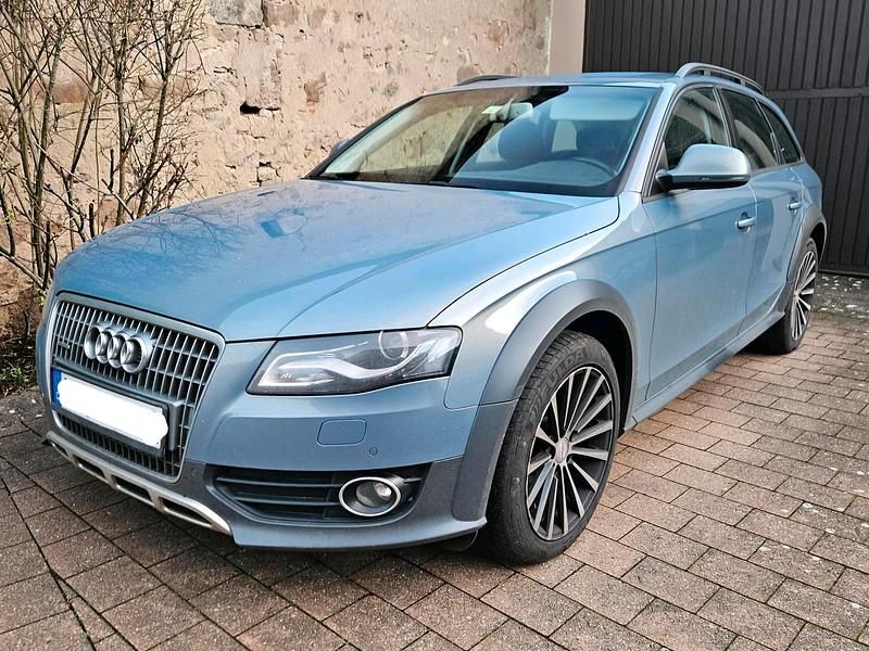 Blau Gebraucht 2011 Audi A4 Allroad Kombi | 10.900 € (Etwas zu teuer) - Bild 1/4