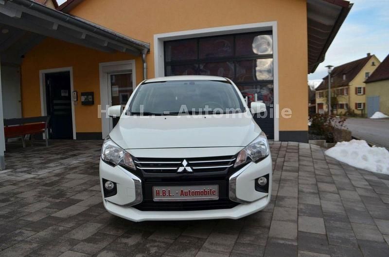 Gebraucht Mitsubishi Space Star Select 71 PS (52 kW) 2023 Weiß Kleinwagen