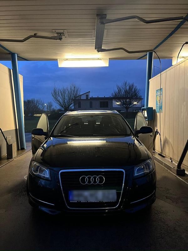 Gebraucht Audi A3 105 PS (77 kW) 2011 Schwarz Kleinwagen