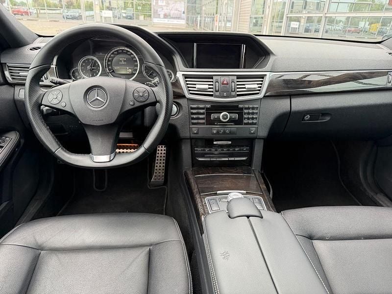 Gebraucht Mercedes E500 387 PS (284 kW) 2010 Silber Limousine